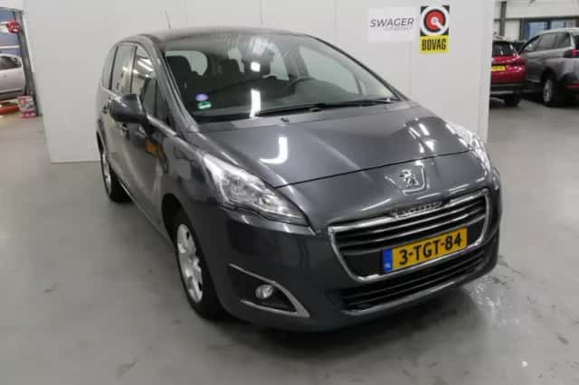 Peugeot 5008 (2014)