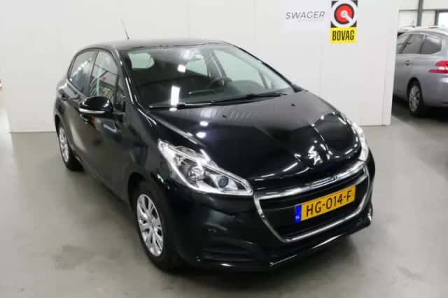 Peugeot 208 (2015)