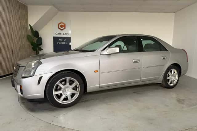 Cadillac CTS (2005)