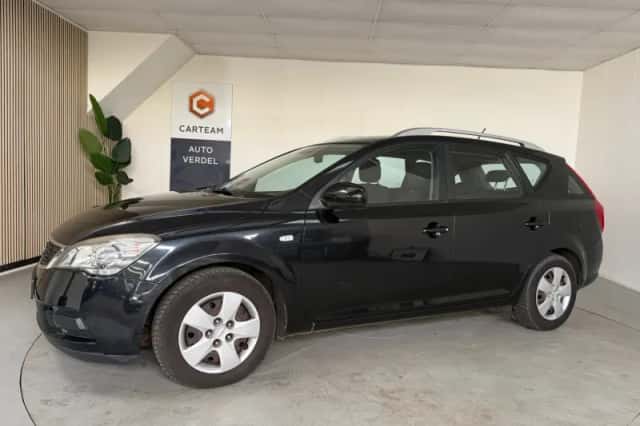 Kia Cee'd (2011)