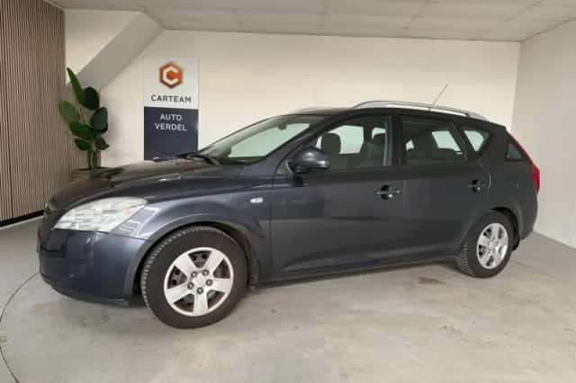 Kia Cee'd (2009)