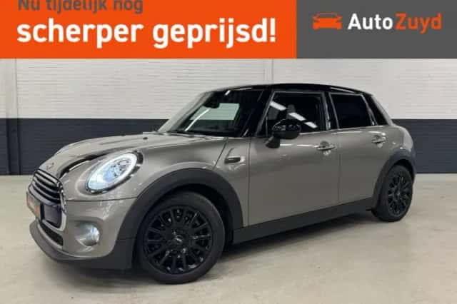 MINI 15 Cooper Pepper Led Bluetooth Clima Stoelverwarming (2018)