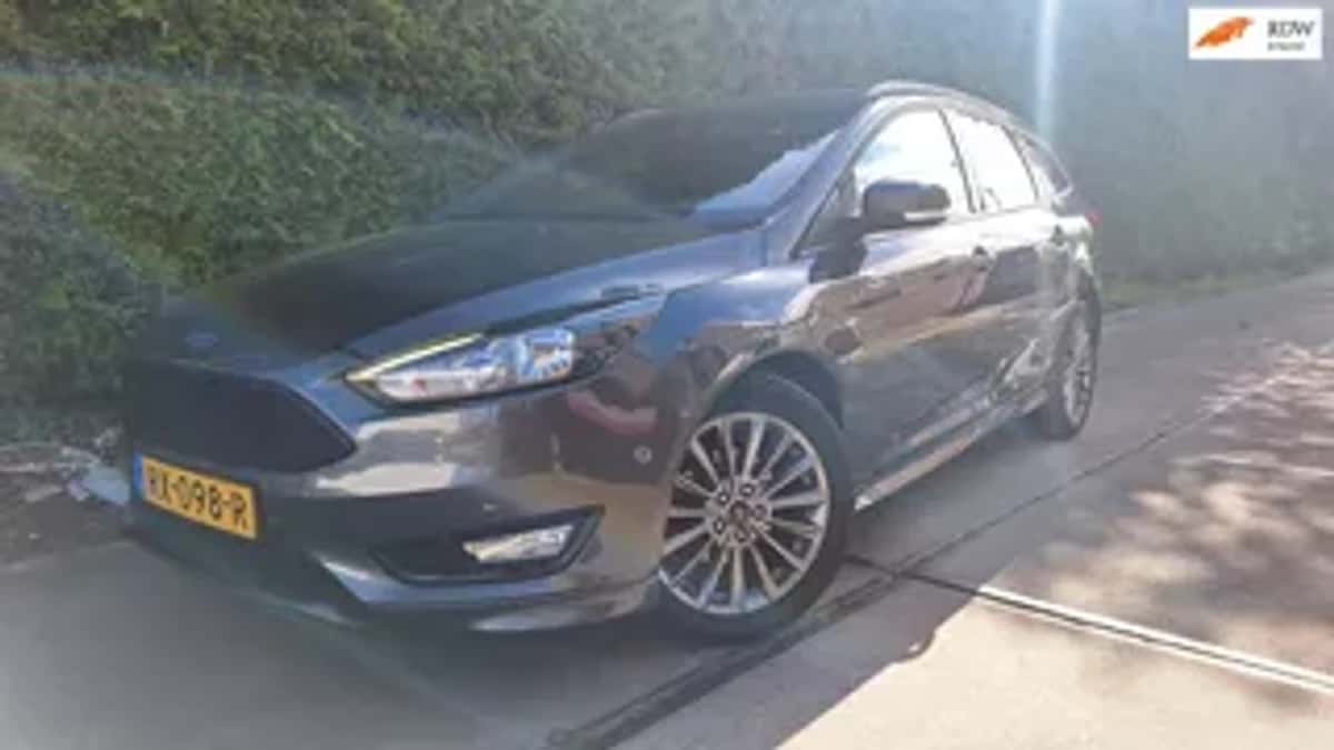 Ford Focus (2018) — foto 1