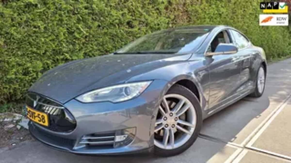 Tesla Model S (2013) — foto 1