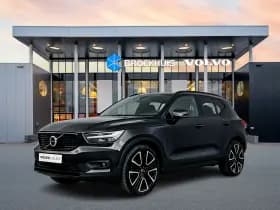 Volvo XC40 — 2022, 74.878 km