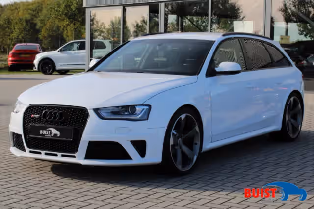 Audi RS4 (2012)