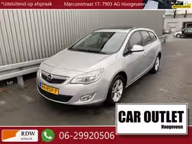 Opel Astra (2011)