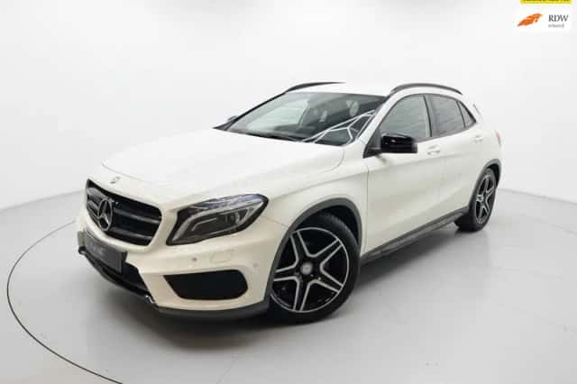 Mercedes-Benz GLA (2016)