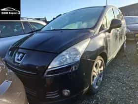 Peugeot 5008 (2010)