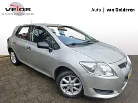 Toyota Auris (2008)