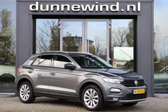 Volkswagen T-Roc (2021)