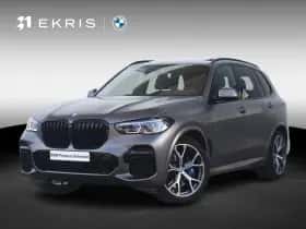 BMW X5 (2022)