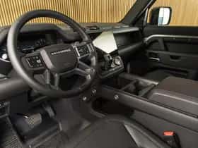Land Rover Defender (2026)
