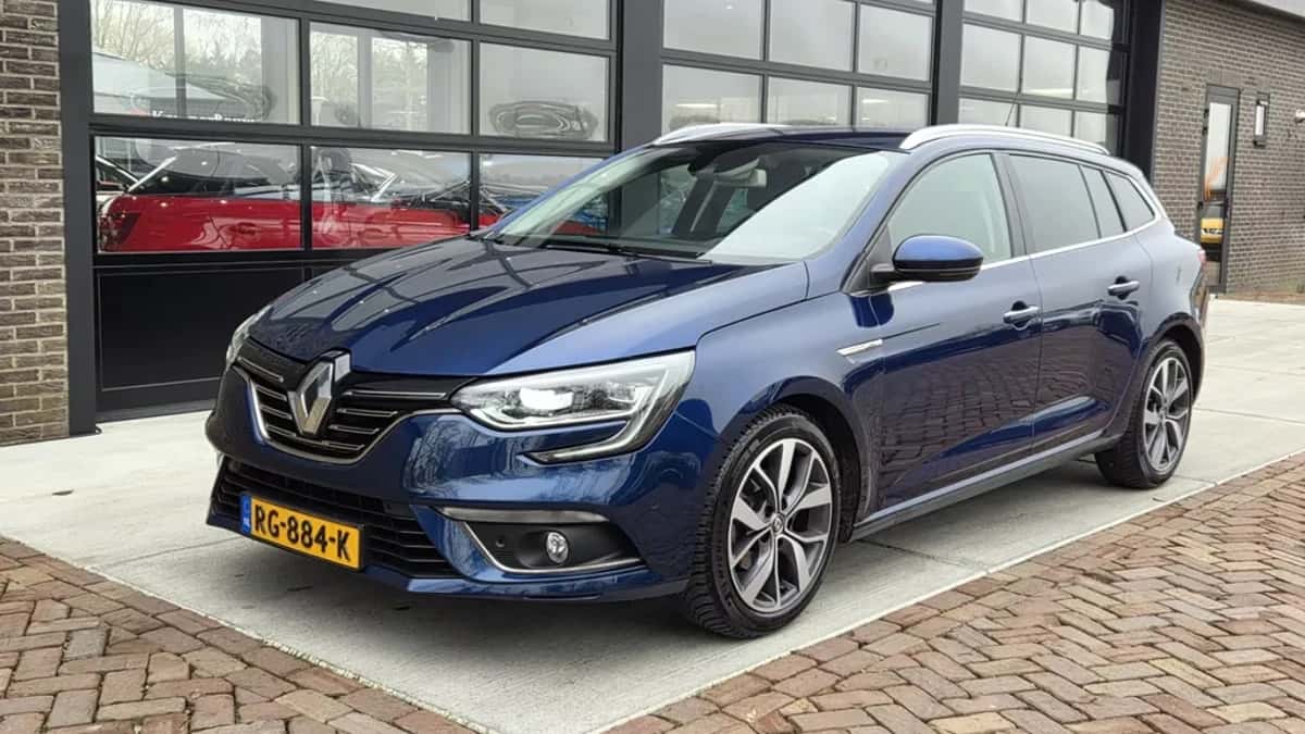 Renault Mégane (2017) — foto 1