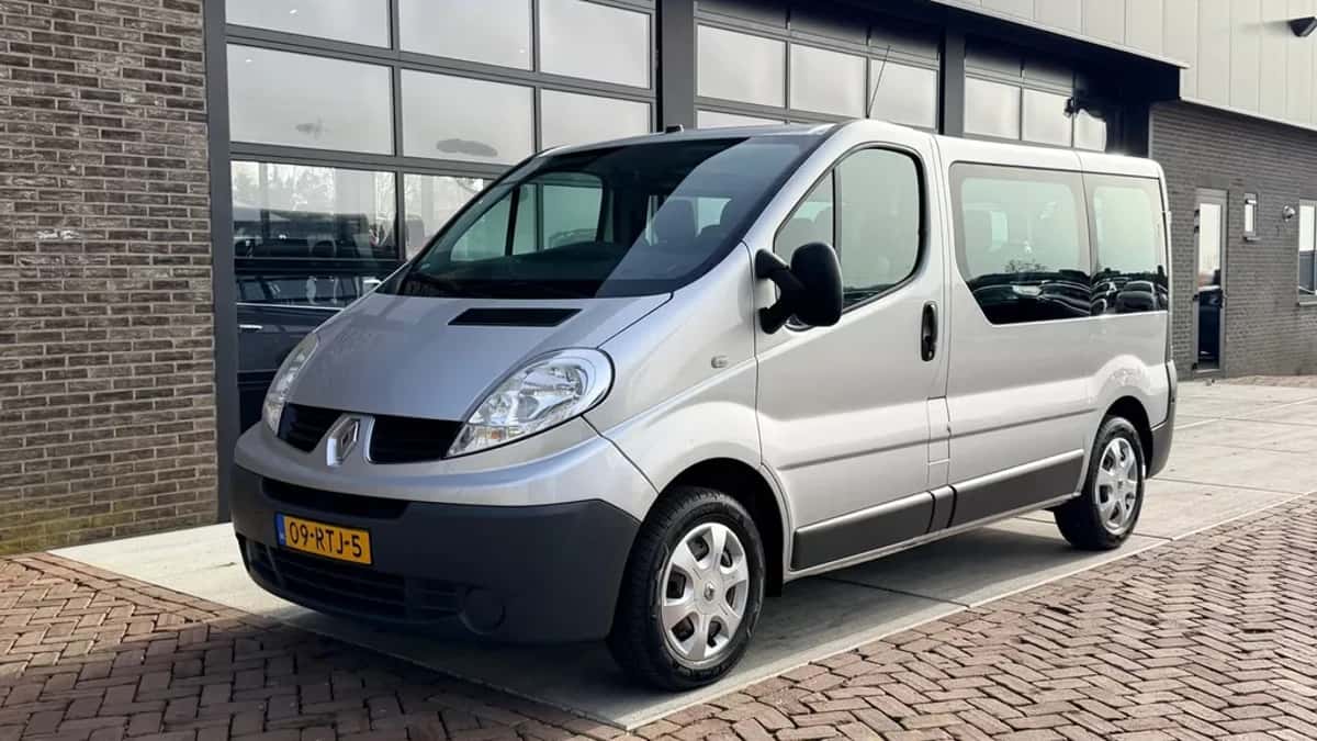 Renault Trafic (2011) — foto 1