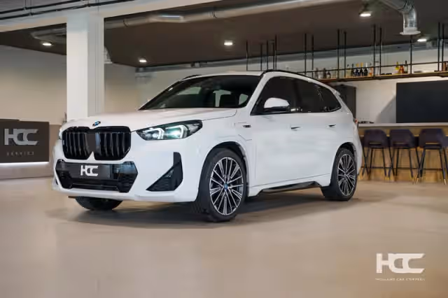 Exclusieve-BMW-X1-xDrive25e Onbekend (2023)