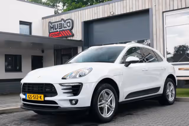 Porsche Macan (2015)