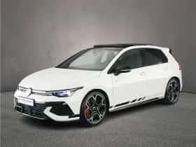 Volkswagen Golf (2025)