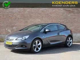 Opel Astra (2012)
