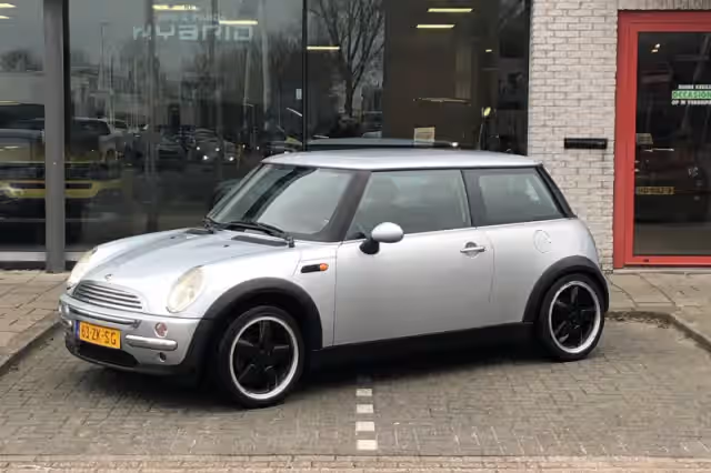 MINI One (2005)