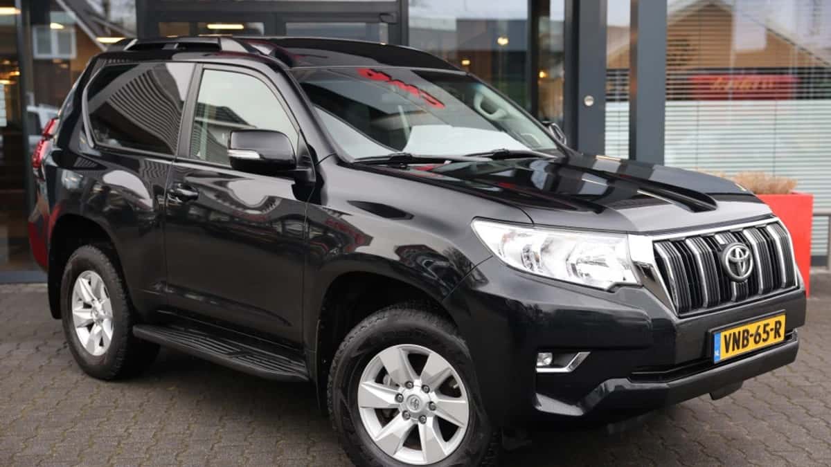 Toyota LANDCRUISER (2022) — foto 1