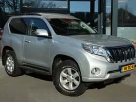 Toyota LANDCRUISER (2014)