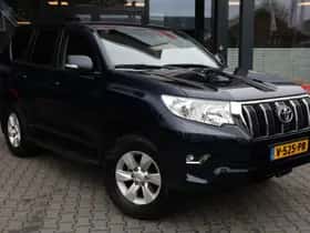 Toyota LANDCRUISER (2018)