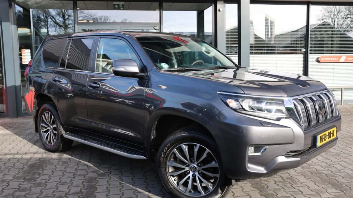 Toyota LANDCRUISER (2020) — foto 1