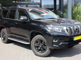 Toyota LANDCRUISER (2018)