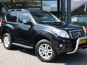 Toyota LANDCRUISER (2014)