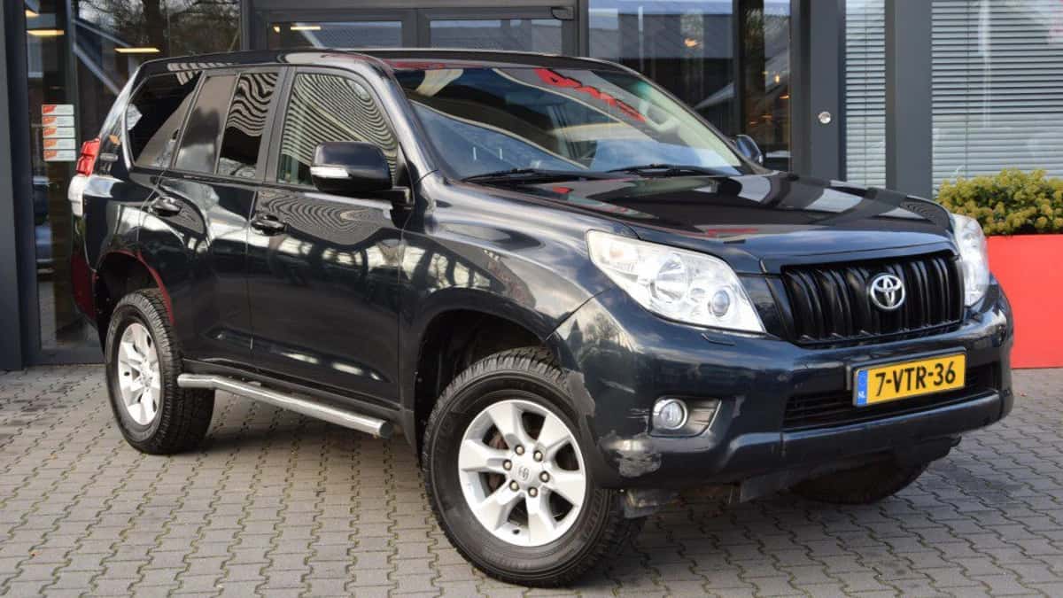 Toyota LANDCRUISER (2012) — foto 1