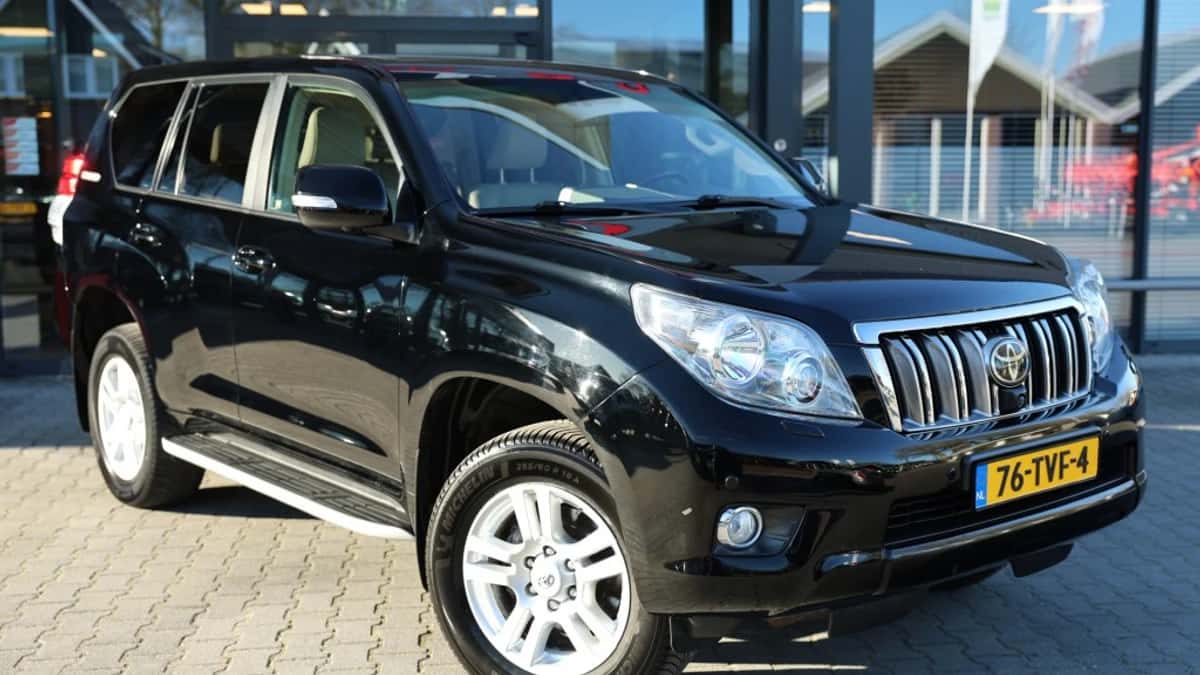 Toyota LANDCRUISER (2012) — foto 1