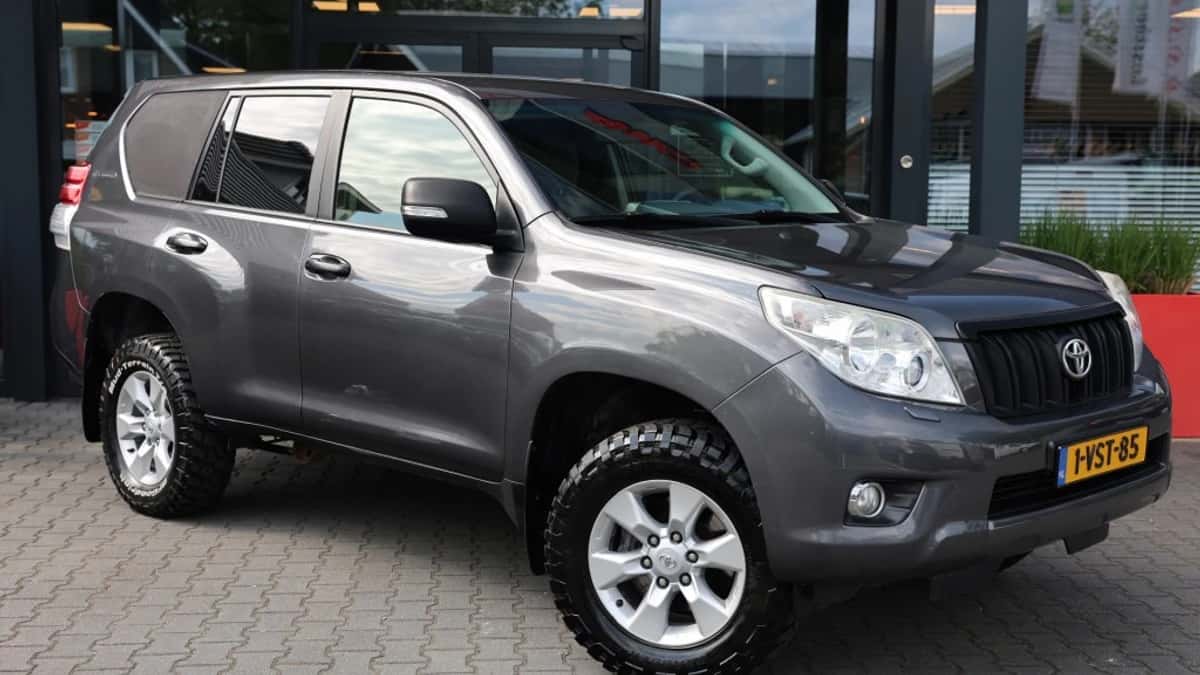 Toyota LANDCRUISER (2012) — foto 1