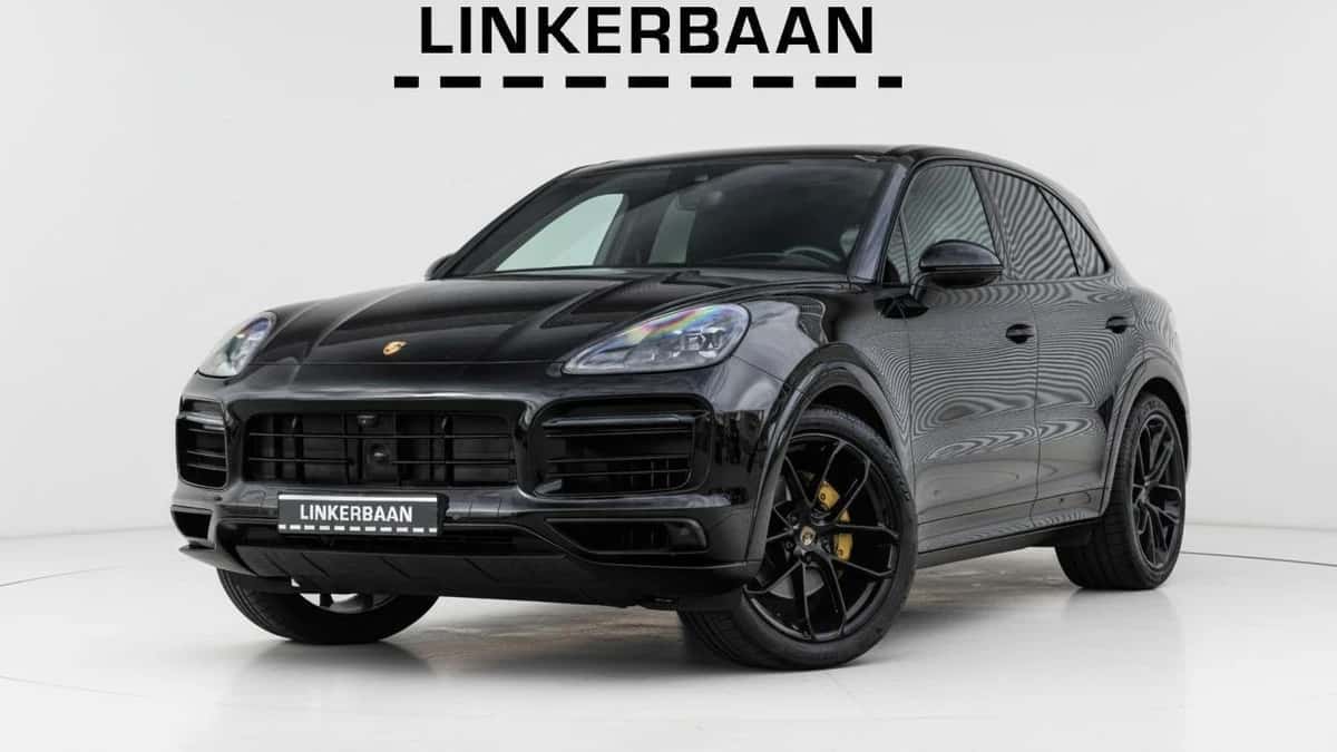 Porsche Cayenne (2023) — foto 1