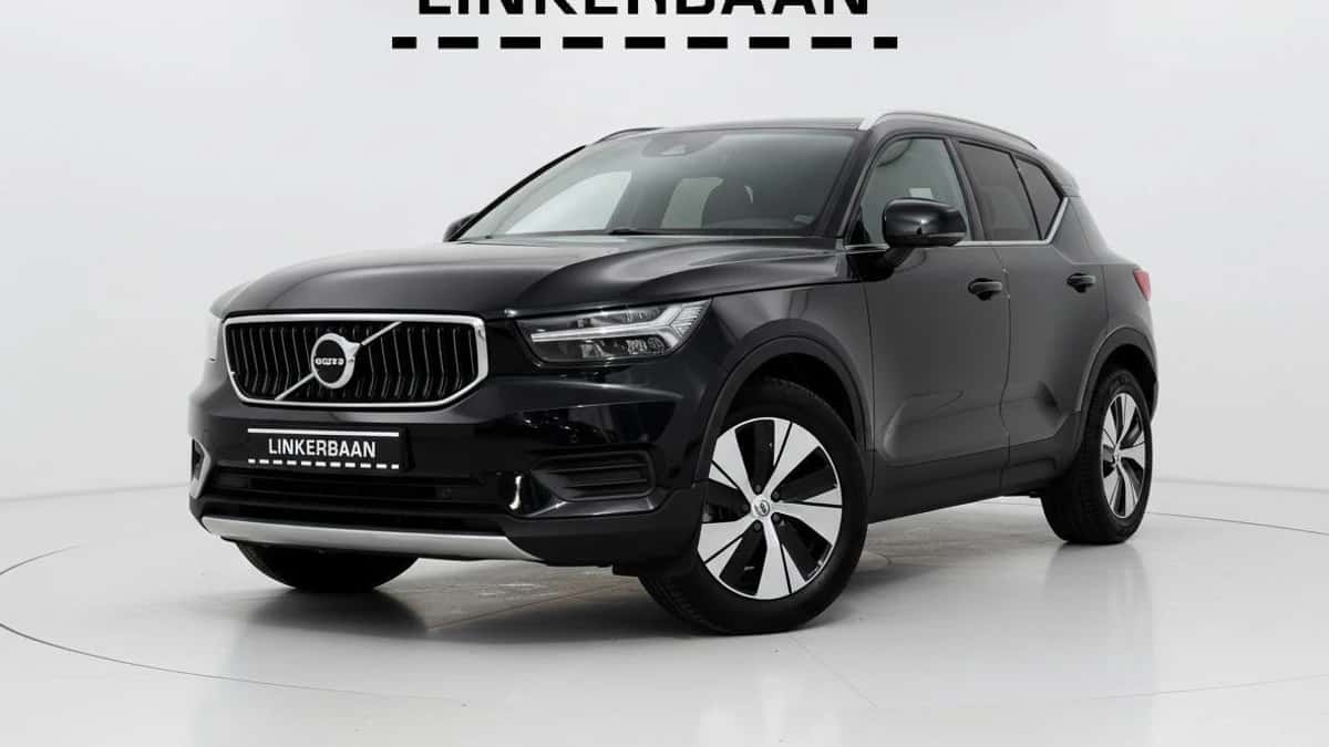 Volvo XC40 (2021) — foto 1