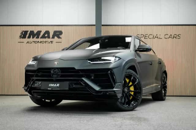 Lamborghini Urus (2023)
