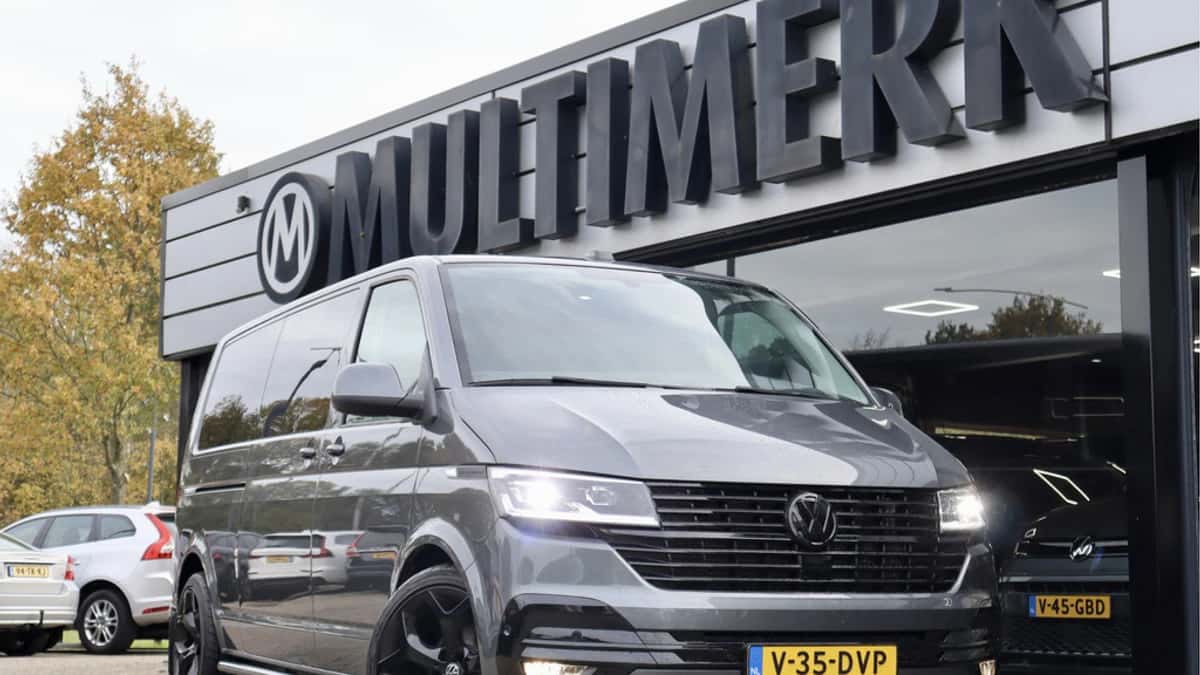 Volkswagen Transporter (2024) — foto 1
