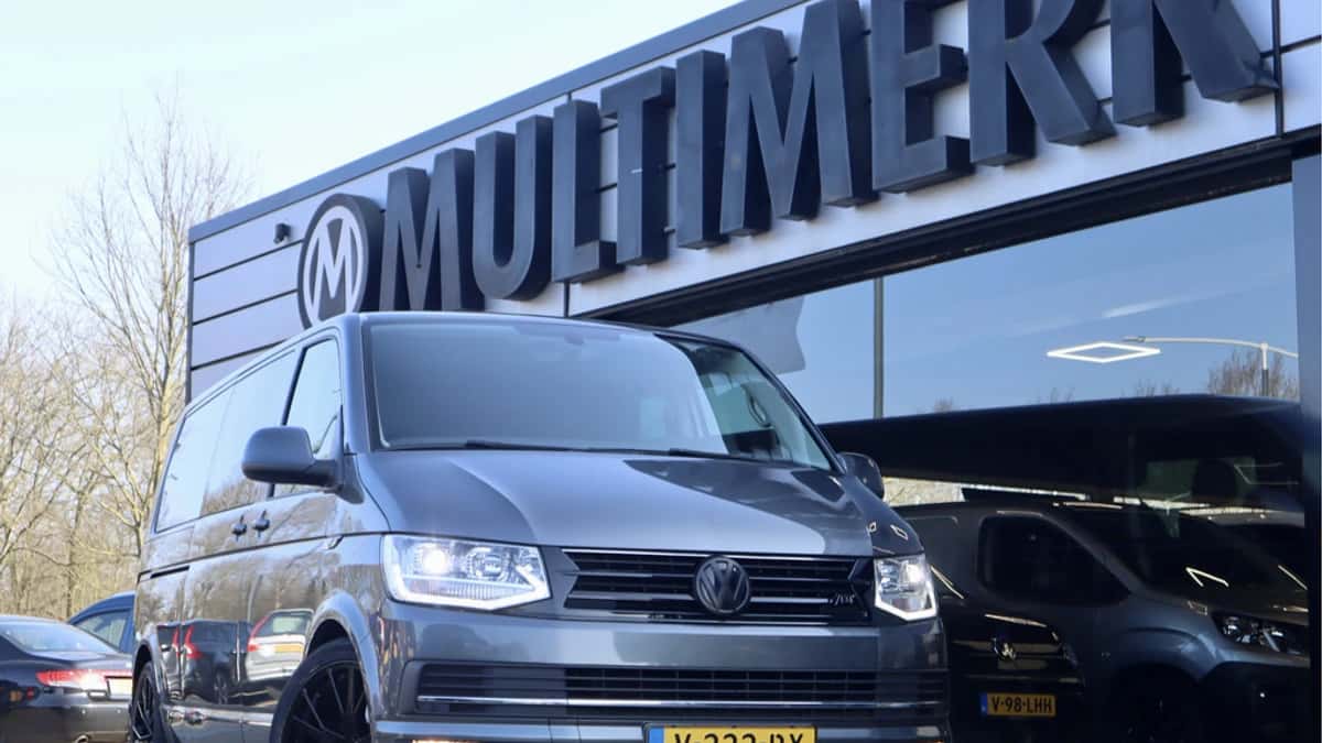 Volkswagen Transporter (2018) — foto 1