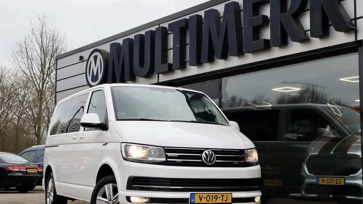 Volkswagen Transporter (2018) — foto 1