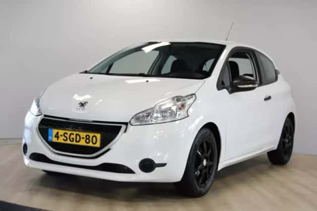 Peugeot 208 (2013)