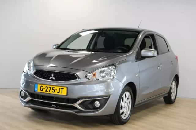 Mitsubishi Space (2019)