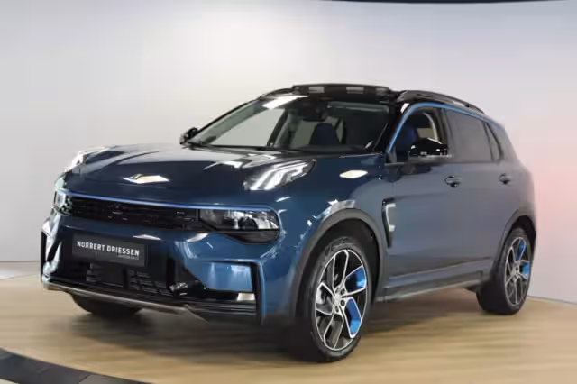 Lynk & Co 01 (2023)
