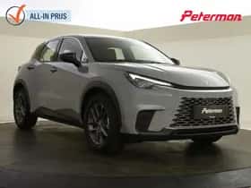 Lexus LBX (2024)