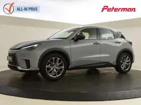 Lexus LBX (2024)