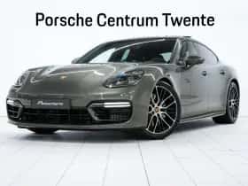 Porsche Panamera (2023)