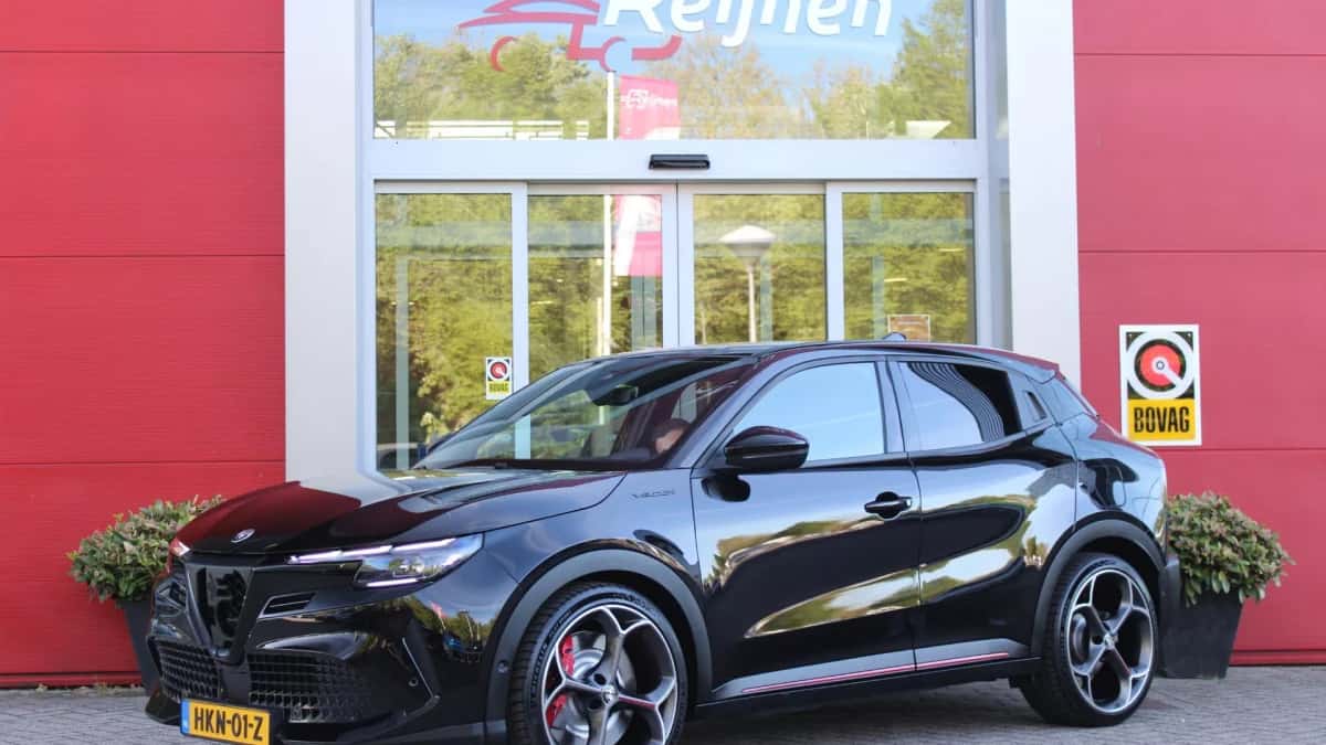 Alfa Romeo Junior (2025) — foto 1