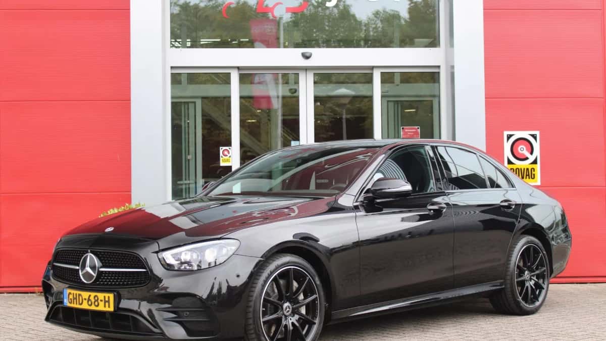 Mercedes-Benz E-Klasse (2023) — foto 1