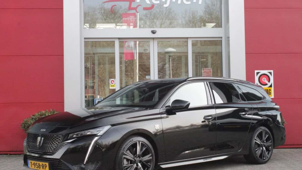 Peugeot 308 (2023) — foto 1
