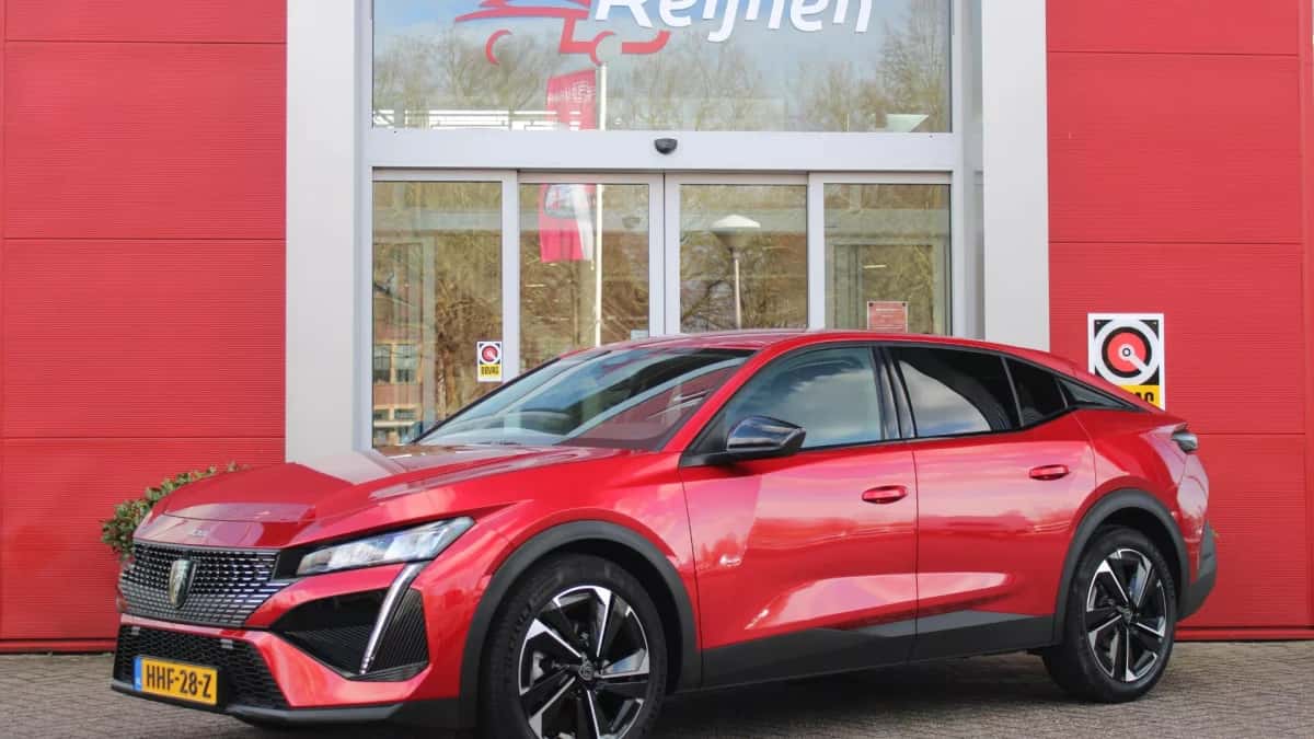 Peugeot 408 (2025) — foto 1