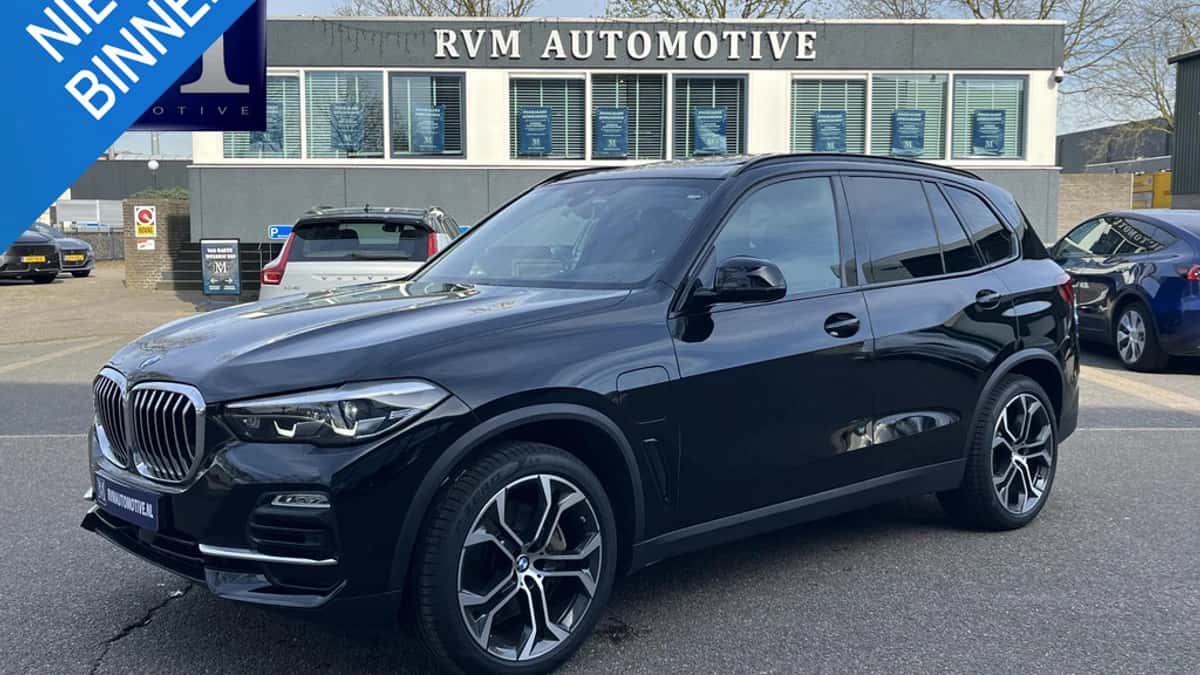 BMW X5 (2021) — foto 1